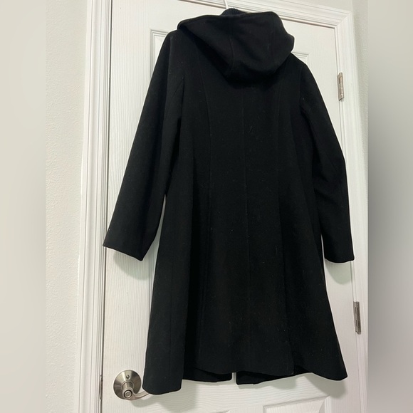 Michael Kors - Picture 2 of 3